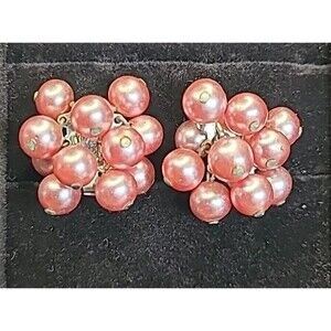Vintage Japan Pink Pearlized Round Cluster Bead Clip On Earrings